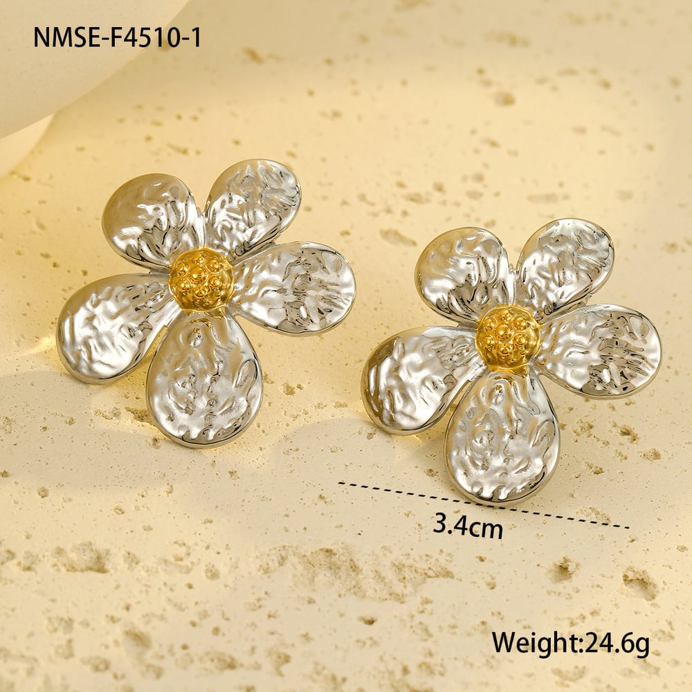 1 Pair Romantic Series Sweet Flower Stainless Steel   Gold Color  Women's Stud Earrings