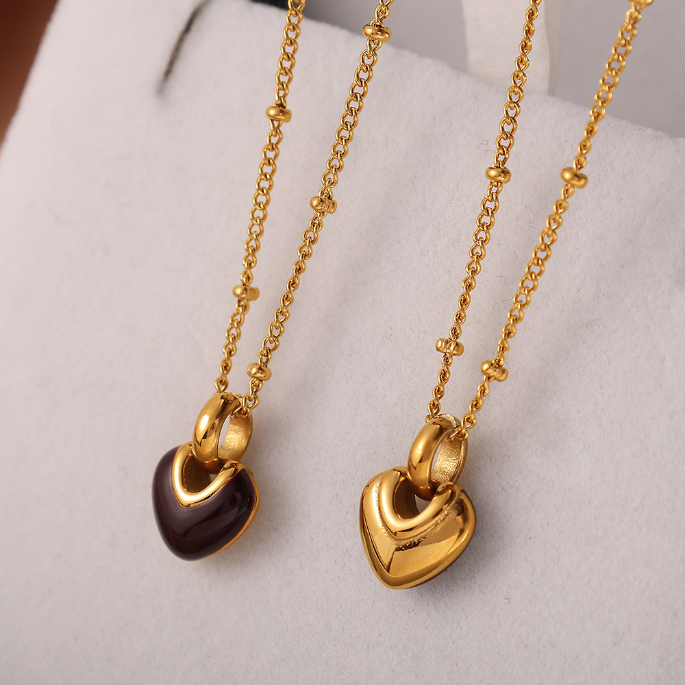 Retro Heart Stainless Steel Gold Color Pendant Necklaces h5Picture2