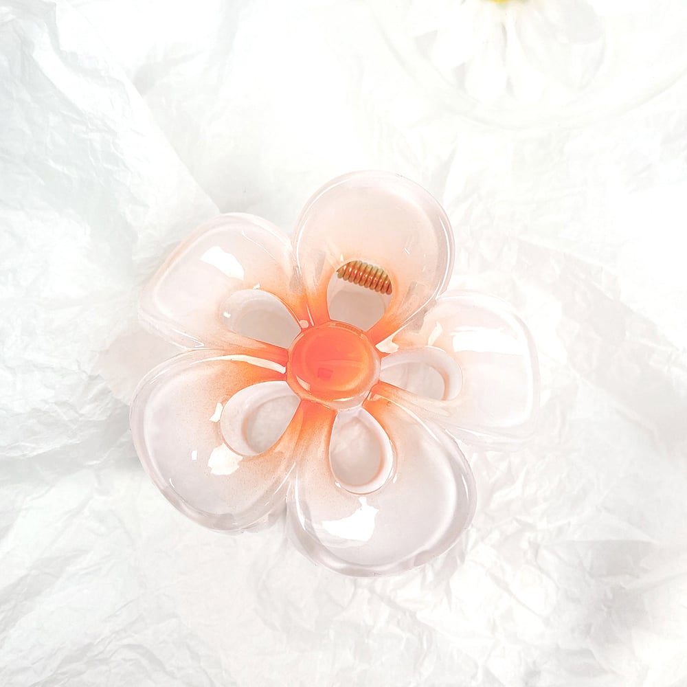 Simple Series Sweet Flower Plastic Women's Hair Claws