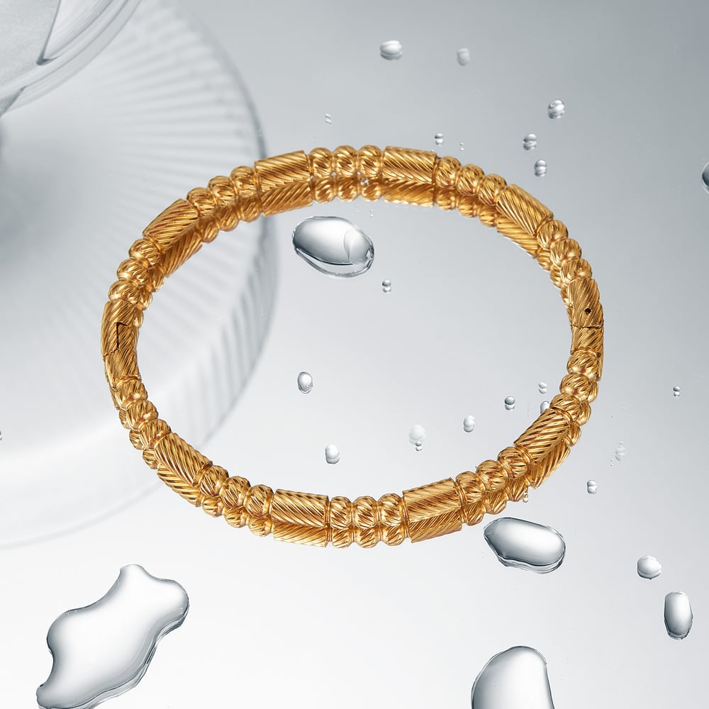 Goldfarbene Armreifen aus Edelstahl der Simple-Serie h5Bild5