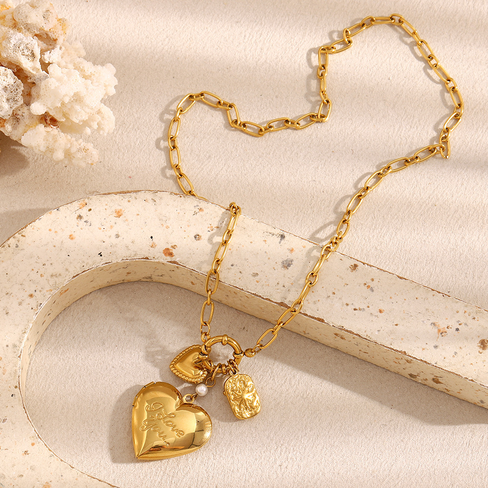 Luxury Style Classic Heart Pendant Gold Stainless Steel Women's Necklaces h5Picture3