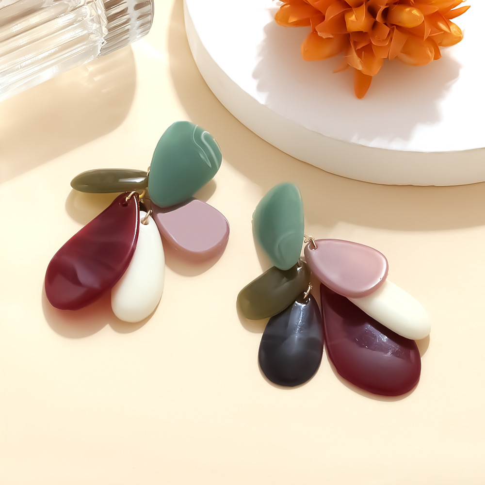 Geometric Resin Beaded Necklaces h5Picture4