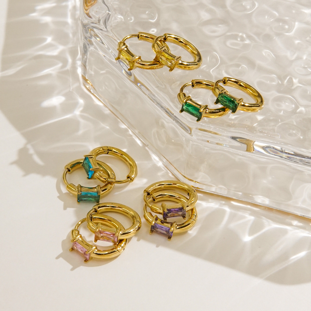 Einfache Serie Elegante einfarbige Creolen aus Edelstahl für Damen Bild4