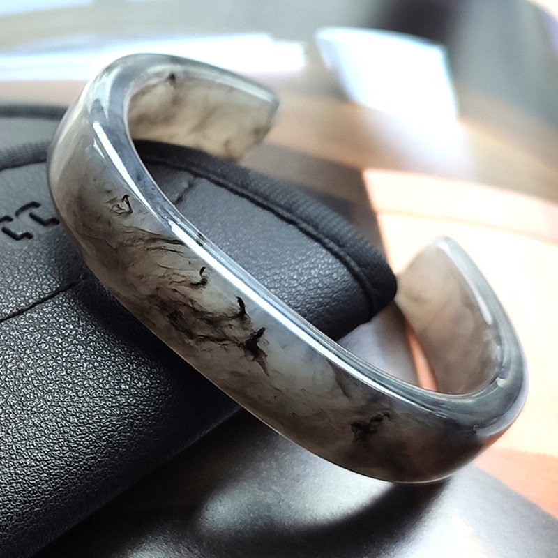 Geometric French - style Wide - version Stylish Women's Bracelets Picture4