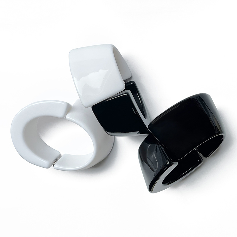 Blurred Vintage Wide - brimmed Acrylic Women's Bangles Picture6