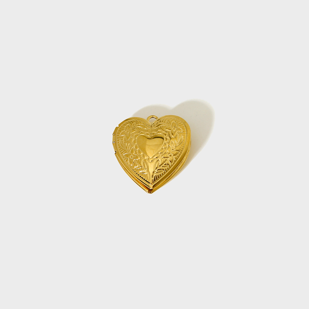 1 Pair Classic Series Retro Heart Stainless Steel   Gold Color  Unisex Pendants Picture4