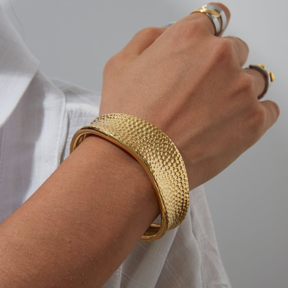 Simple Stainless Steel Gold Color Cuff Bracelets Picture4