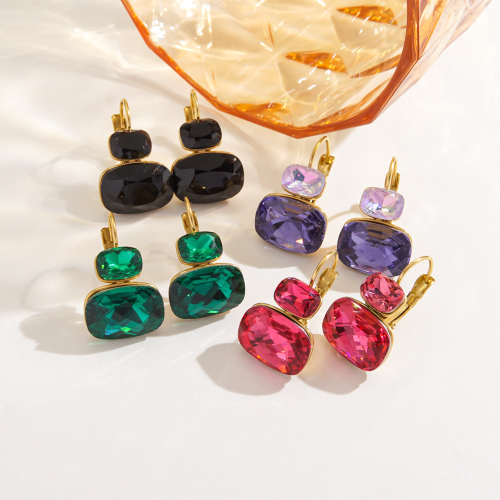 Luxuriöse Serie Täglich gravierte Edelstahl Zirkon Damen Ohrstecker Bild4