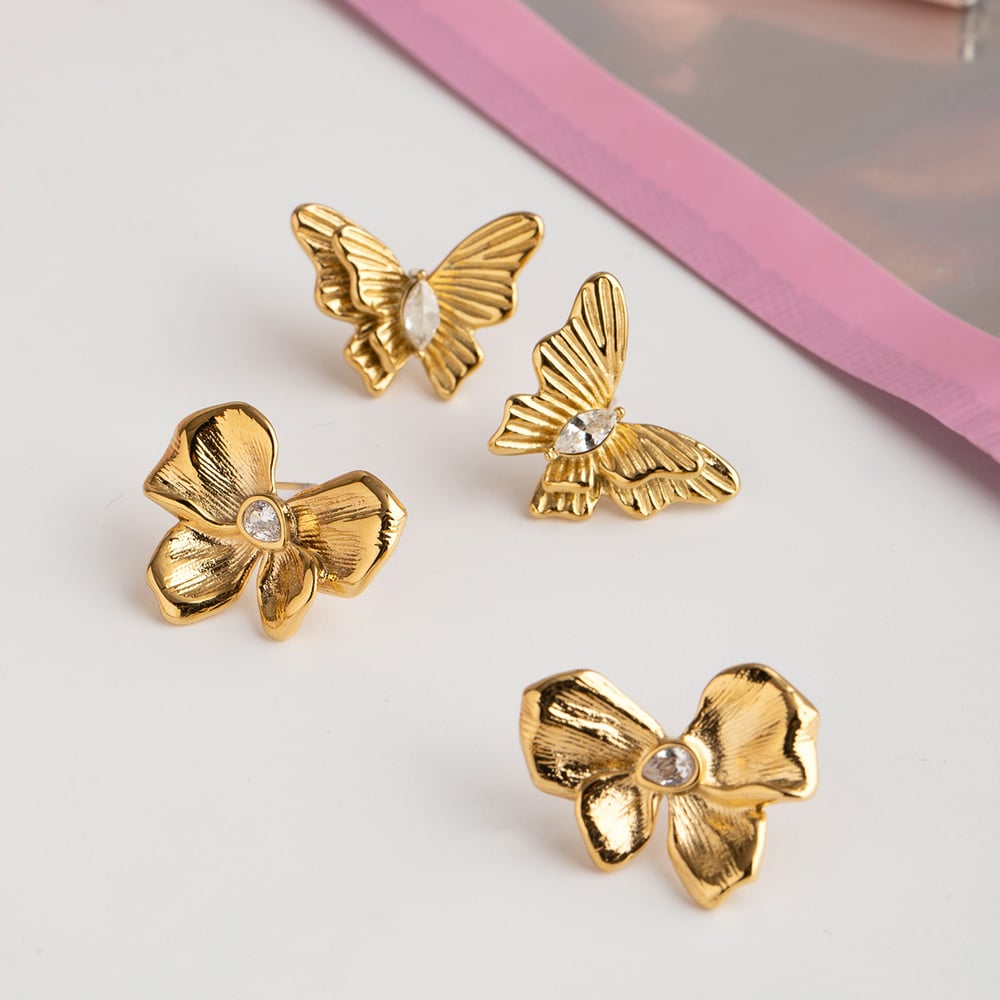 Ohrstecker Schmetterling aus Edelstahl in Goldfarbe h5Bild3