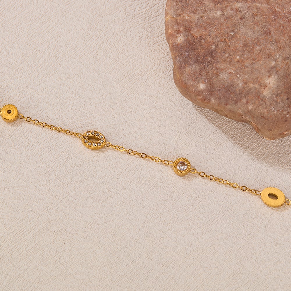 1 Paar Simple Series Tägliche geometrische Edelstahl Goldfarbene Damen-Kettenarmbänder Bild4