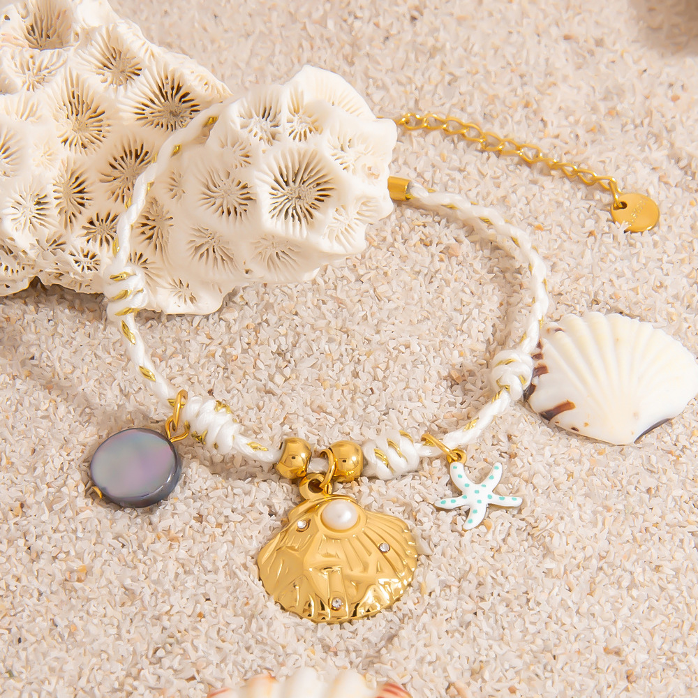 DIY Bracelet with Seashell and Starfish Pendant Picture4