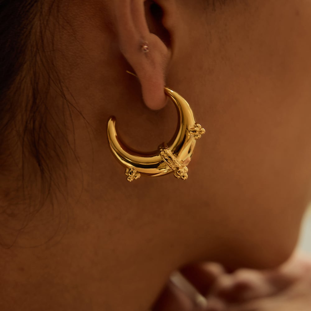 Retro Moon Stainless Steel Gold Color Hoop Earrings Picture4