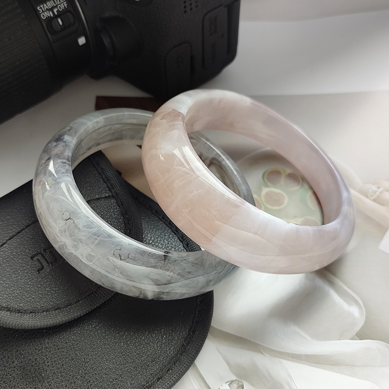 Sophisticated and Elegant Acrylic Women's Bracelets Picture2