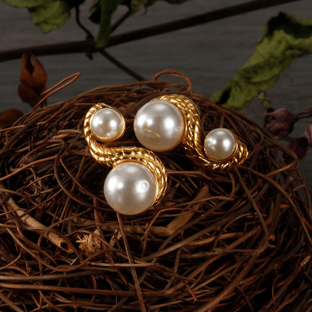 1 Paar Simple Series Tägliche geometrische Edelstahl Goldfarbene Damen-Ohrstecker Bild5