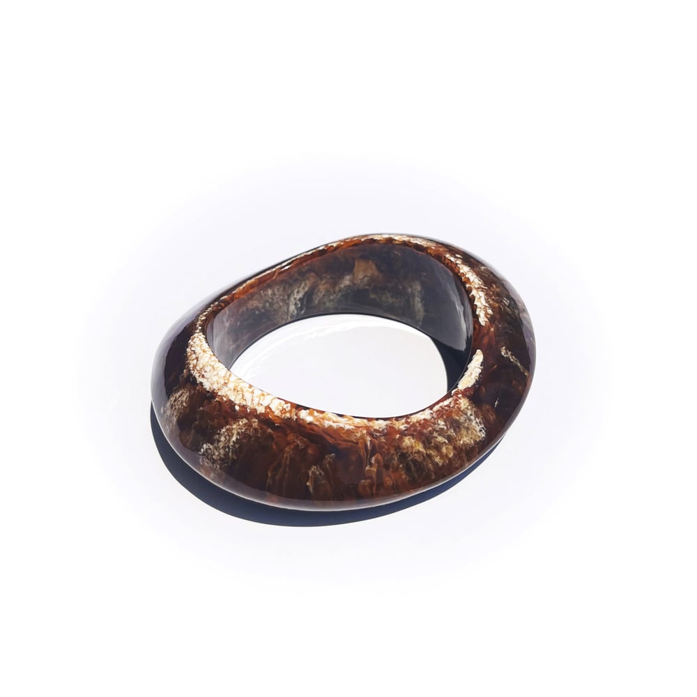 Irregularly Shaped Blurred Acrylic Women's Bangles h5Picture3