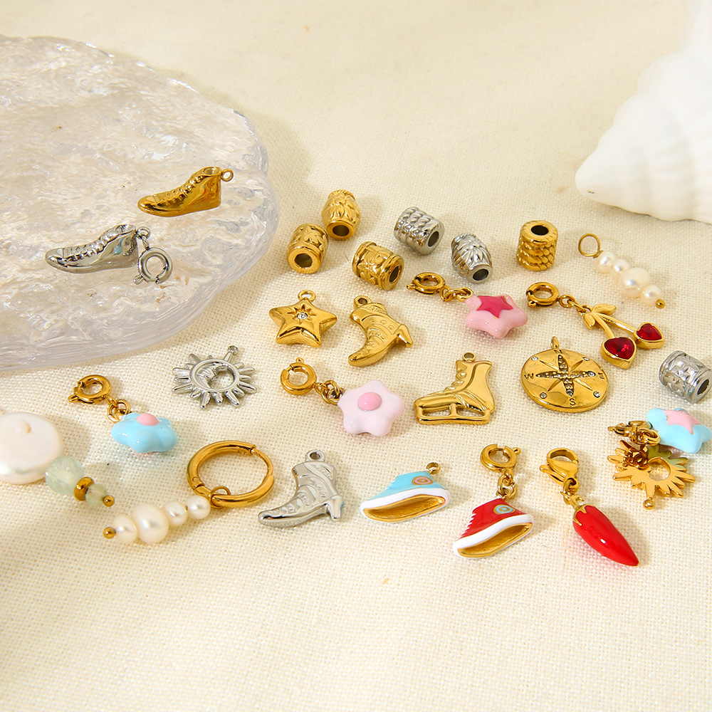 1 Pair Simple Series Daily Star Stainless Steel   Gold Color  Unisex Pendants Picture3