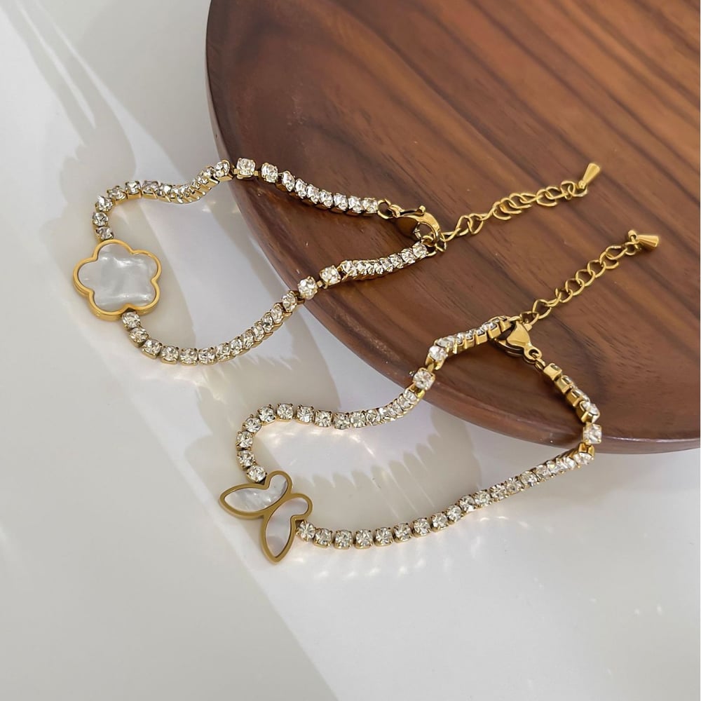 1 Stück Blumen-Charm-Armband aus Edelstahl in Goldfarbe h5Bild4