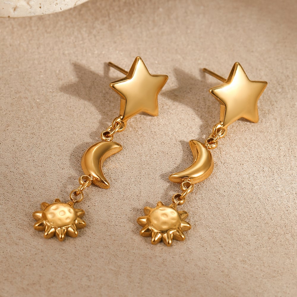 Orecchini pendenti da donna in acciaio inossidabile color oro con sole e luna Immagine3