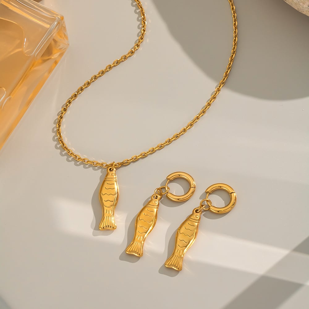 Ohrstecker in Fischform aus Edelstahl in Goldfarbe h5Bild2