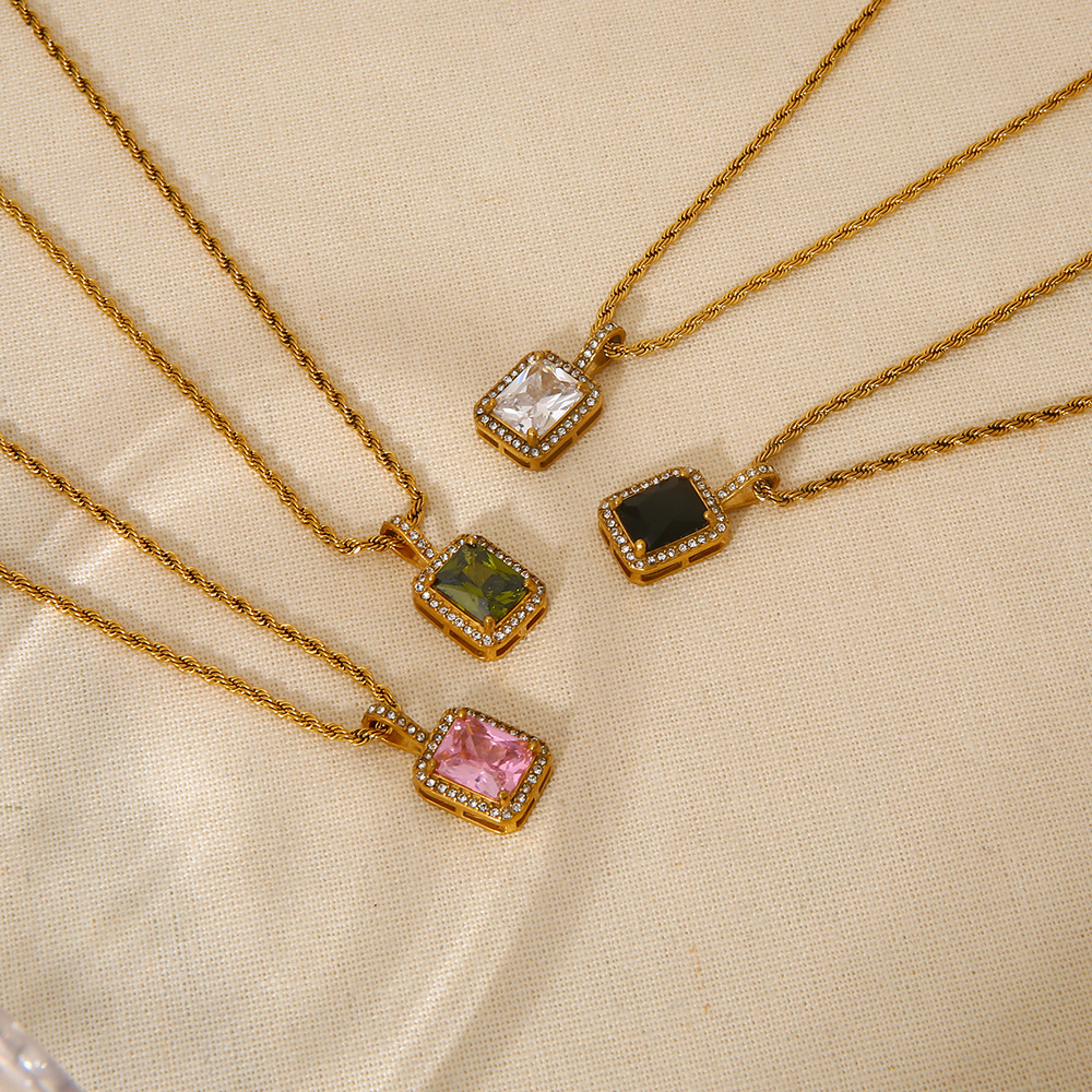 Luxurious Series Classic Geometric Stainless Steel   Gold Color  Zircon Necklaces Picture4