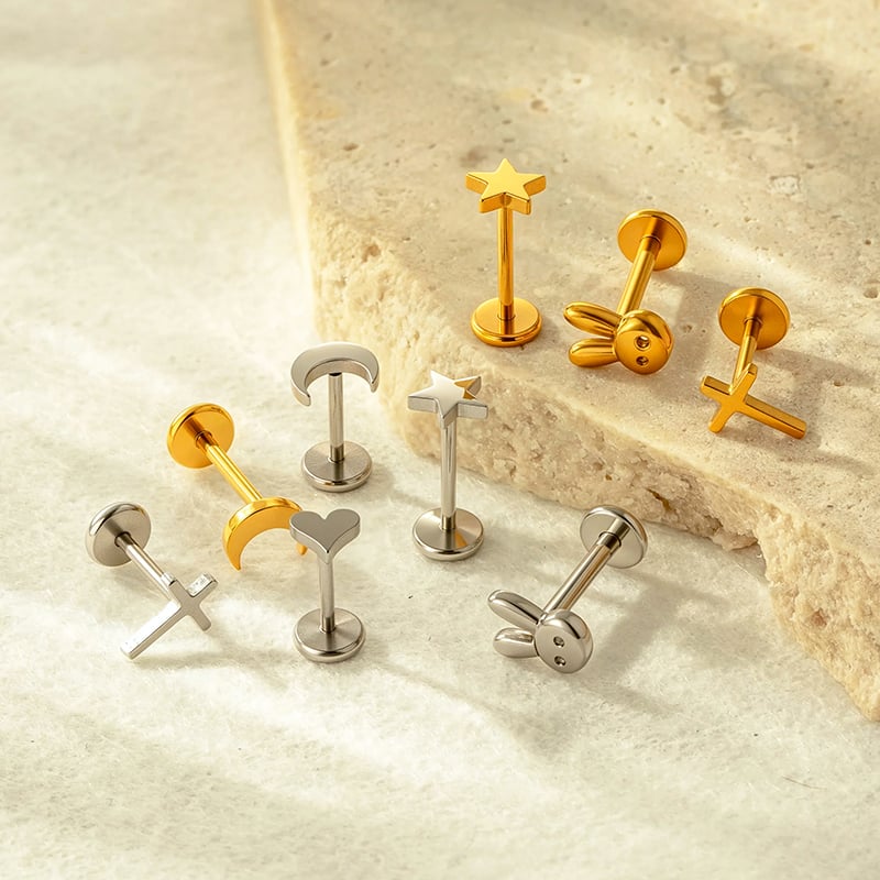 1 pieza de pendientes de piercing de corazón de acero inoxidable color dorado para mujer Imagen4