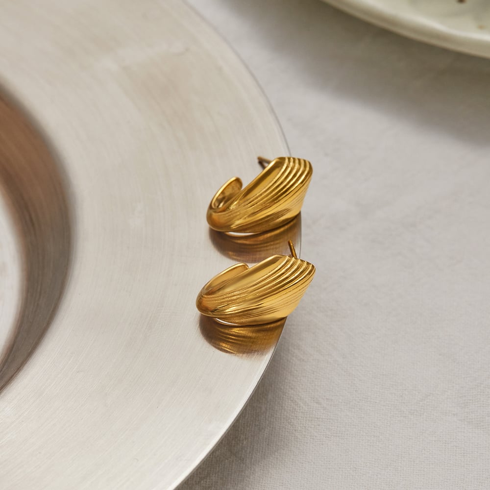 1 Pair Elegant Shell Stainless Steel Gold Color Women's Stud Earrings Picture7