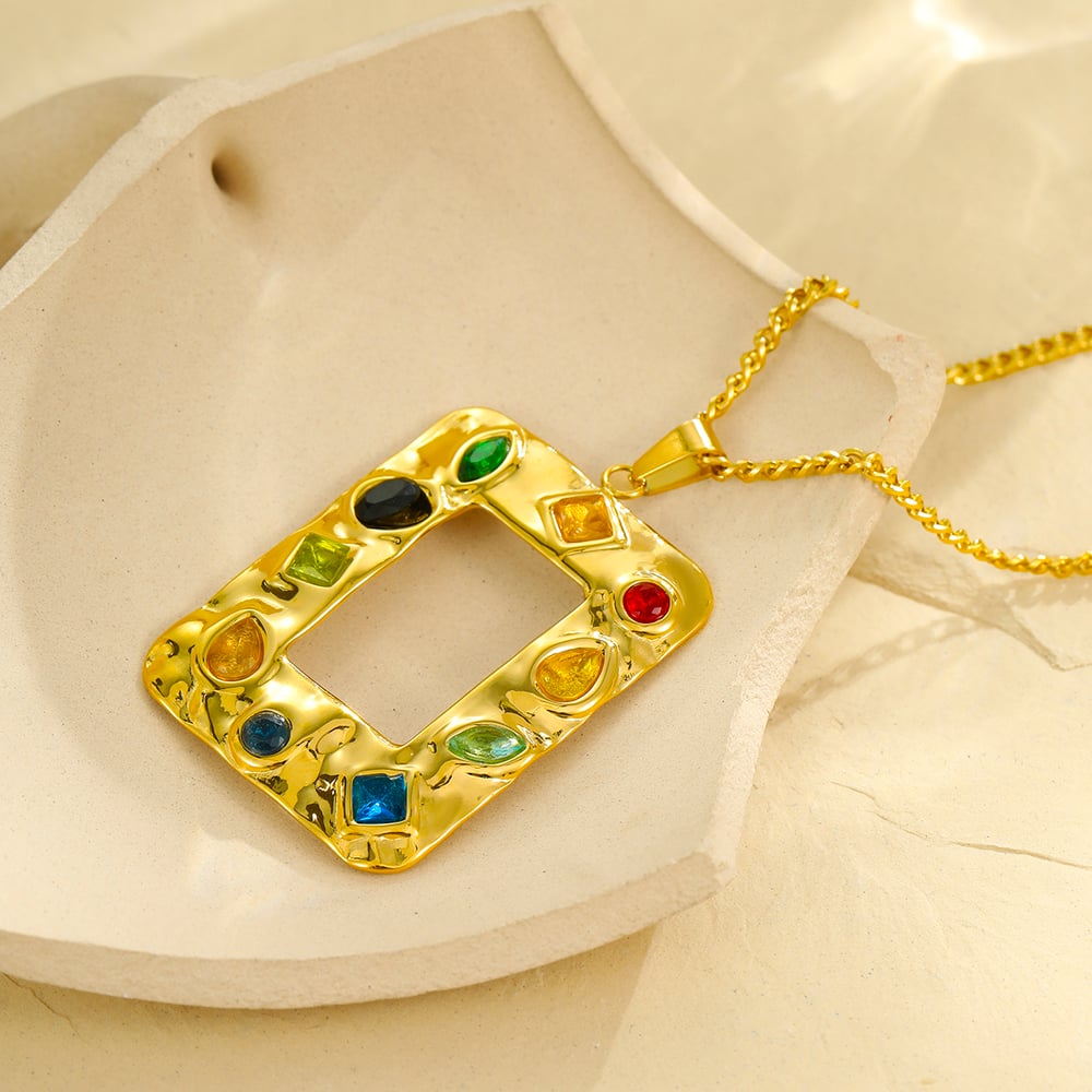 Luxurious  Retro Geometric Stainless Steel  Gold Color Women's Pendant Necklaces h5Picture4