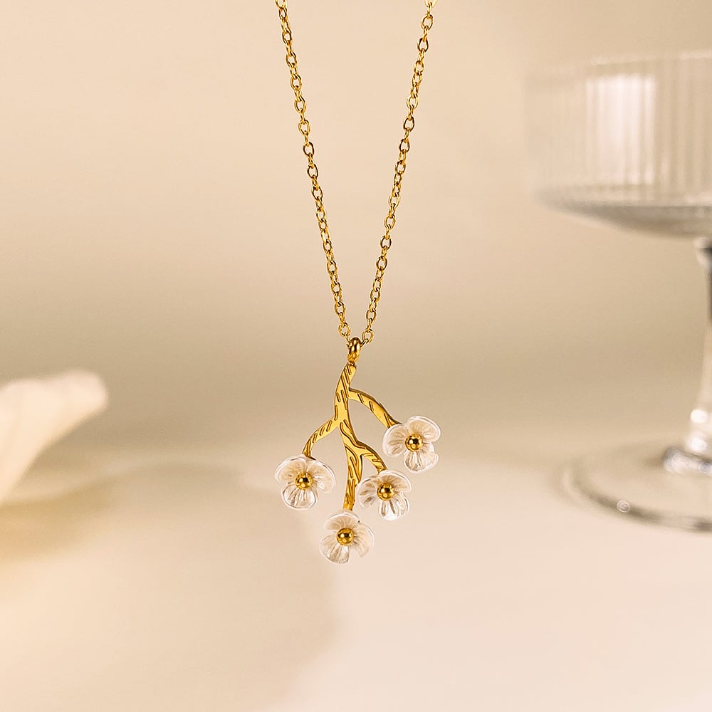 1 Piece Delicate Flower Stainless Steel Gold Color Women's Pendant Necklaces h5Picture3