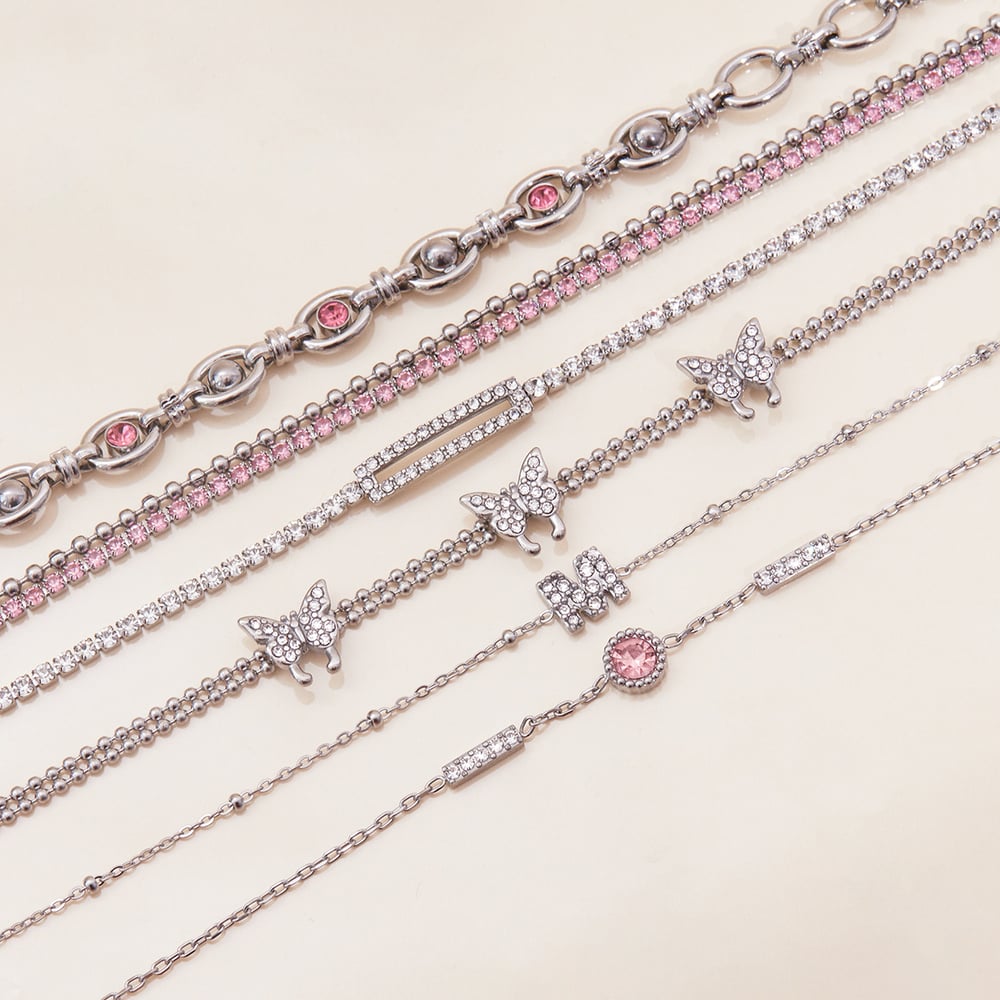 1 Piece Luxurious Series Cute Letter Stainless Steel Women's Chain Bracelets Picture4