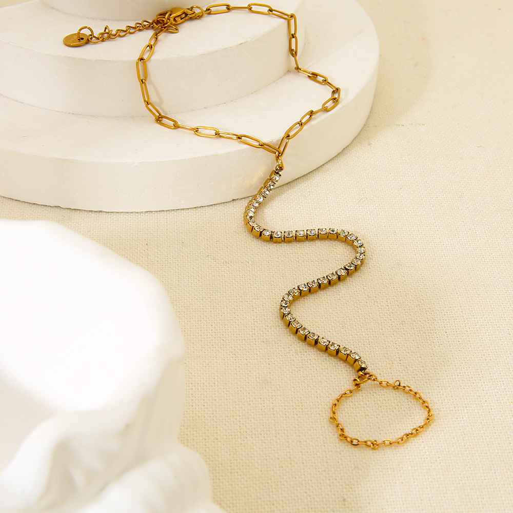 1 Piece Stainless Steel Gold Color Zircon Finger-connected Bracelet Picture2