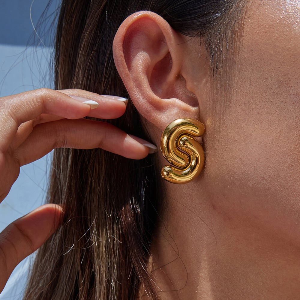 1 Pair Classic S Letter Stainless Steel Gold Color Women's Stud Earrings h5Picture3