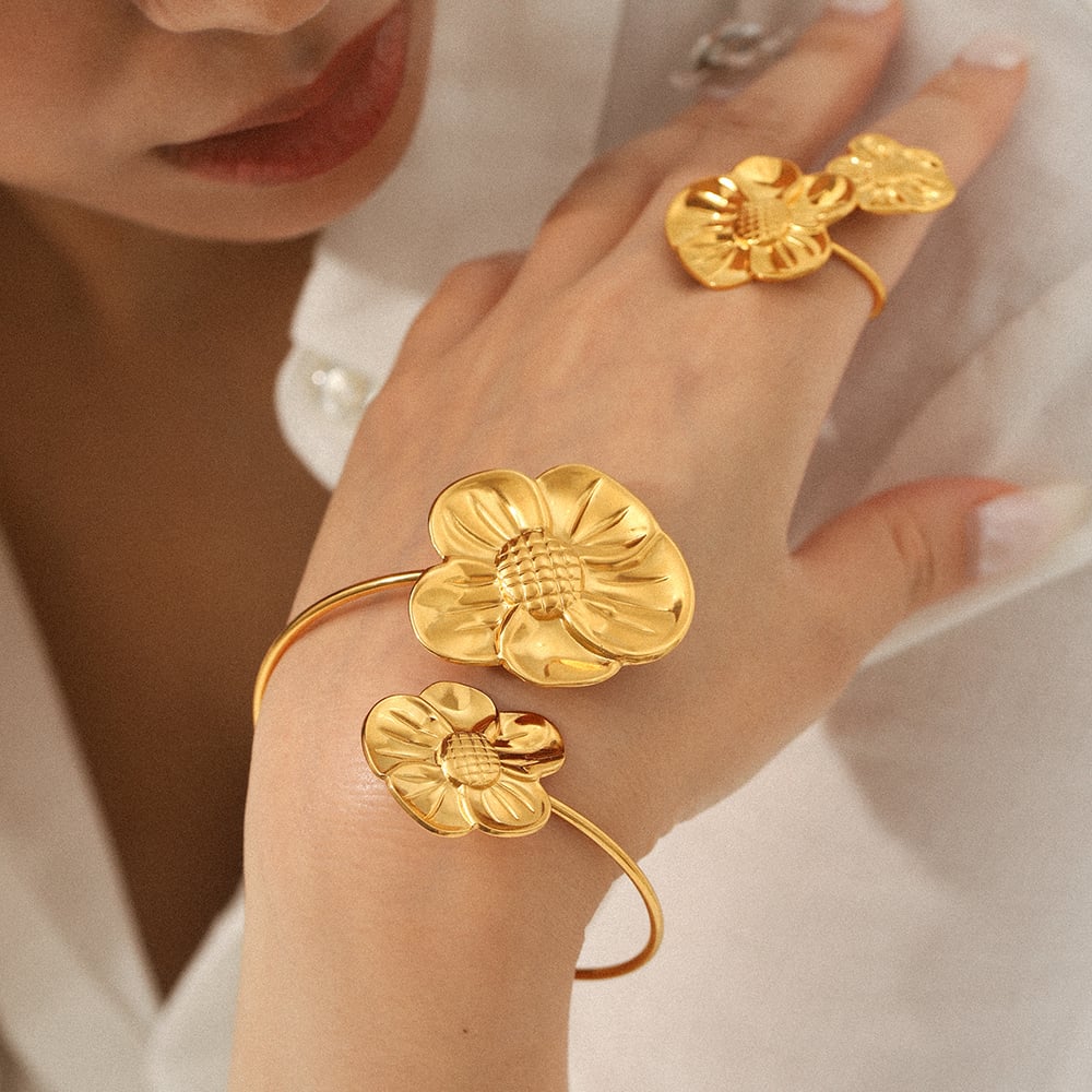 1 Piece Elegant Flower Stainless Steel Gold Color Women's Bangles h5Picture3