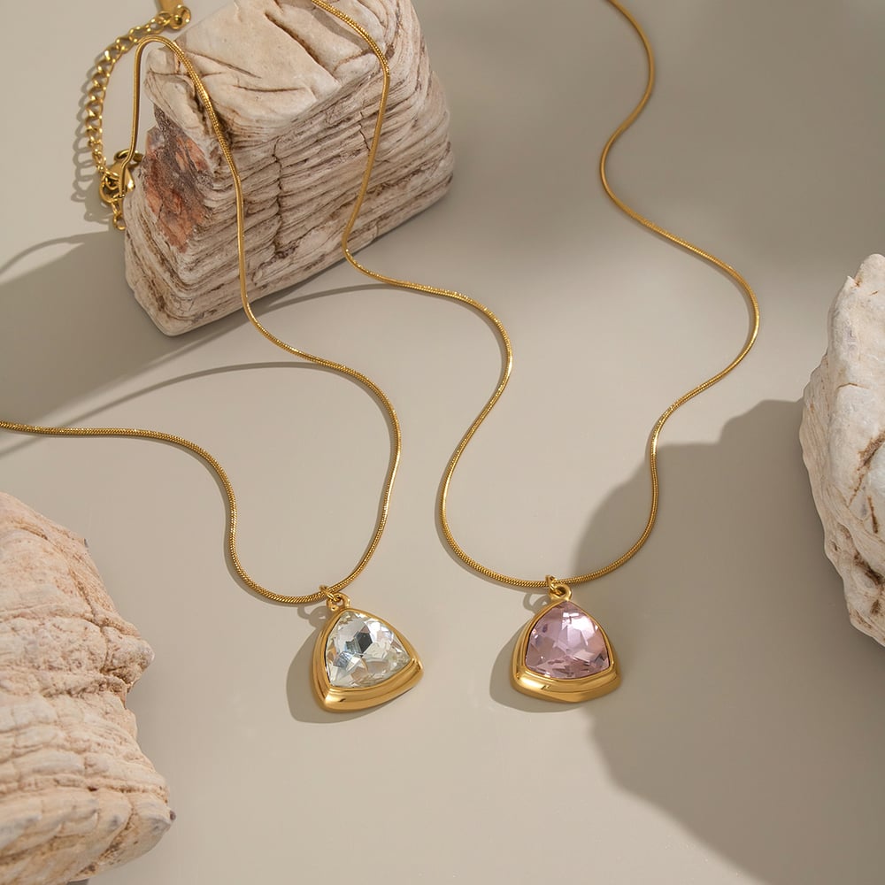Collier pendentif triangle en acier inoxydable couleur or et zircon, 1 pièce Image5