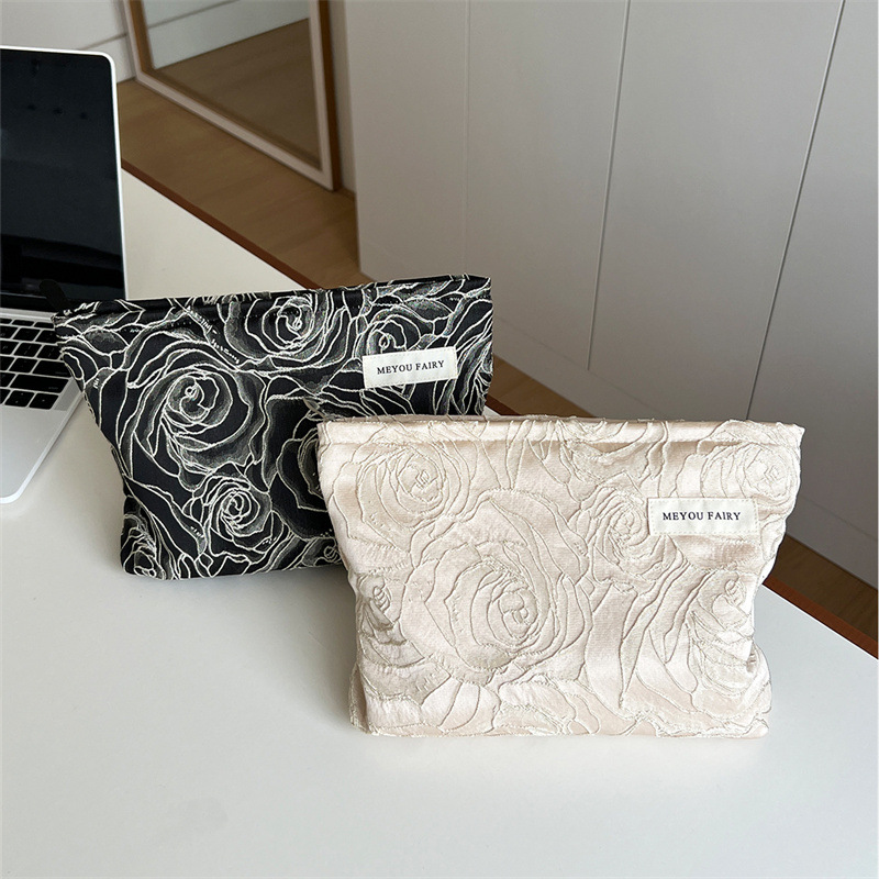 1 Piece Simple Series Retro Flower Polyester Women's Makeup Bags Picture3