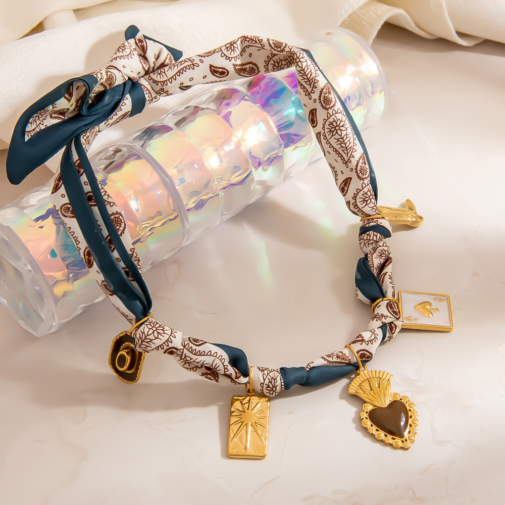 1 Piece Fabric Pendant Necklace Picture3