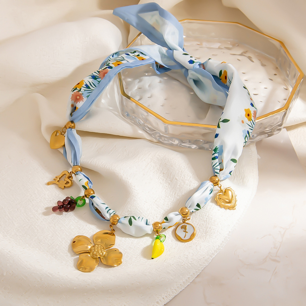 1 Piece Flower Fabric Pendant Necklace Picture3