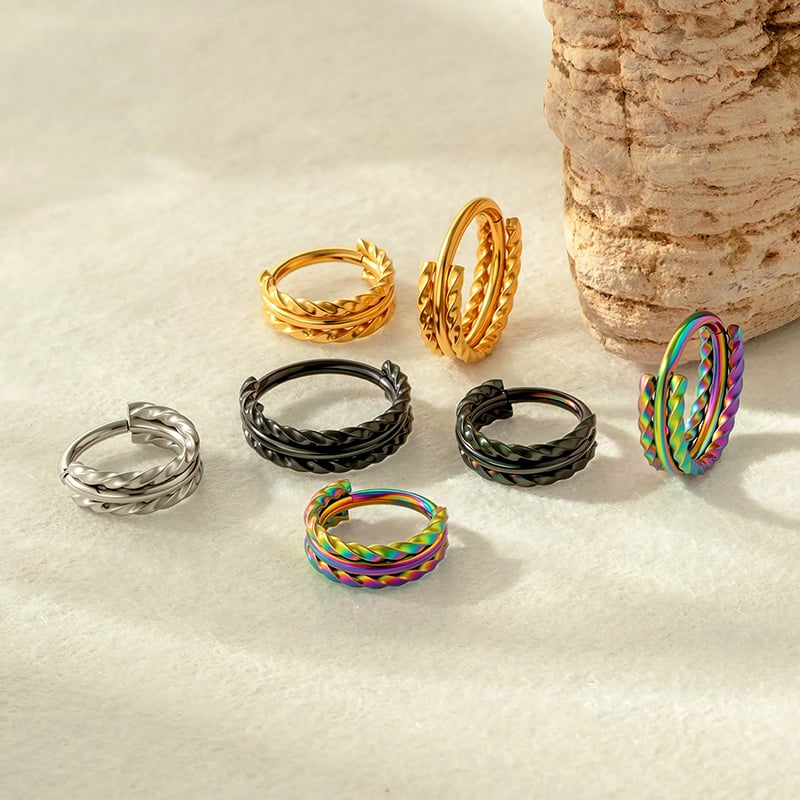 1 Stück einfache ringförmige Creolen aus Edelstahl in Goldfarbe für Damen Bild3