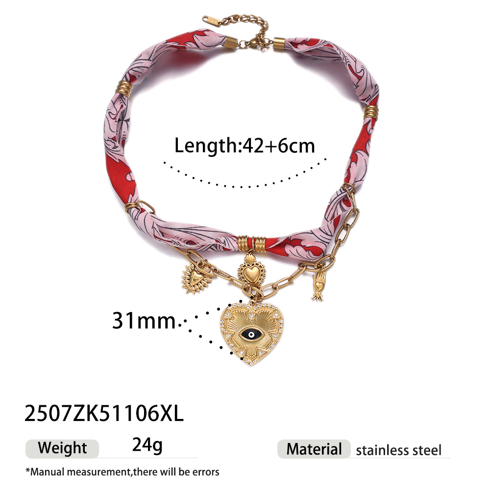 Collar con colgante de tela de acero inoxidable color dorado y corazón retro de 1 pieza