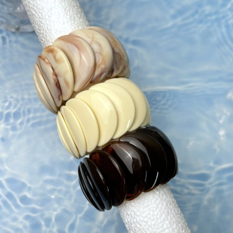 Braccialetti da donna in acrilico con sfumatura di colore retrò, serie lussuosa, 1 pezzo Immagine2