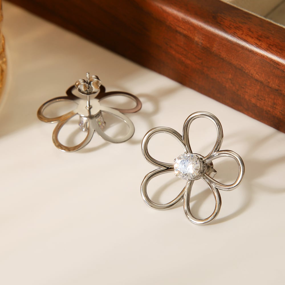 1 Pair Modern Flower Stainless Steel Gold Color Women's Stud Earrings h5Picture6