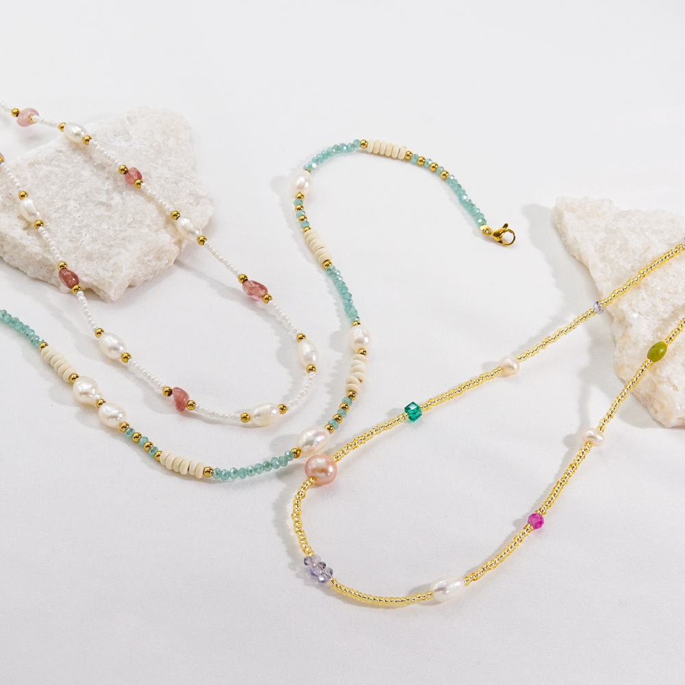 Light Luxury and Elegant Beaded Women's Necklace h5Picture5