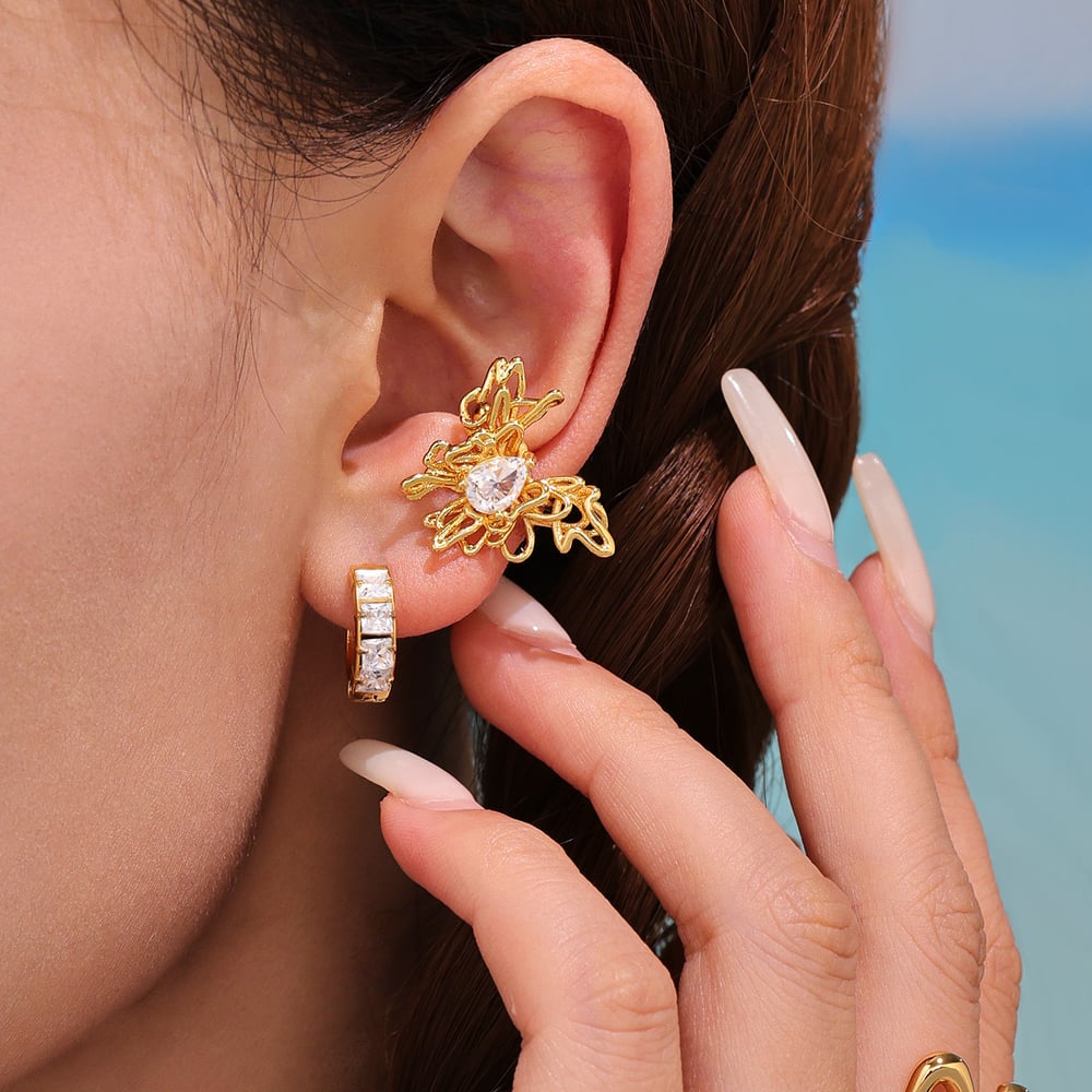 1 pieza elegante mariposa de acero inoxidable color dorado circonita pendientes para mujer Imagen5