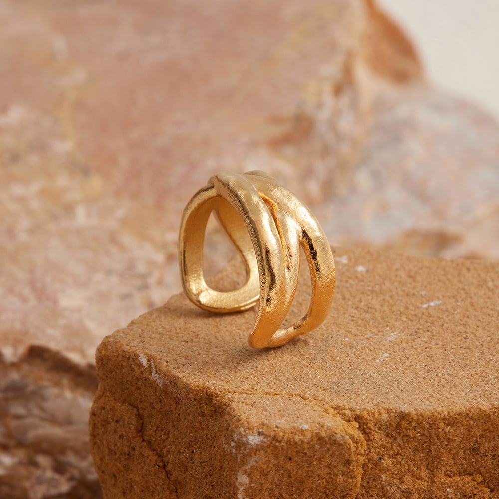 1 Piece Modern Twist Stainless Steel Gold Color Minimalist Rings Picture5
