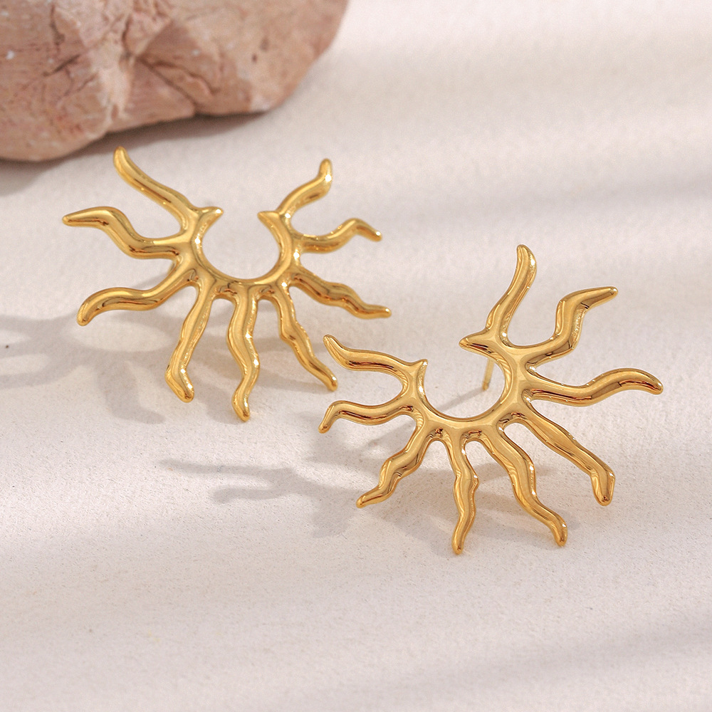 1 Pair Simple Series Vacation Sun Stainless Steel  Gold Color Women's Stud Earrings h5Picture2