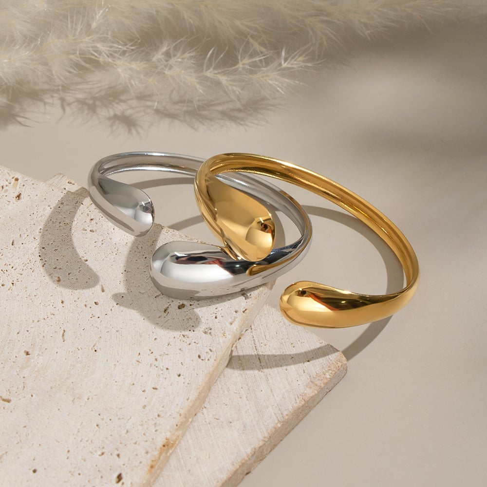 1 brazalete de acero inoxidable dorado con forma irregular Imagen3