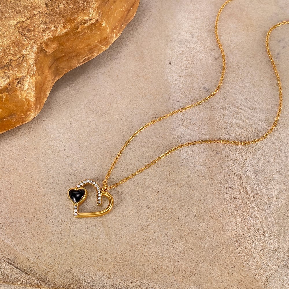 1 Stück Halskette mit Herzanhänger aus Edelstahl in Goldfarbe Bild4