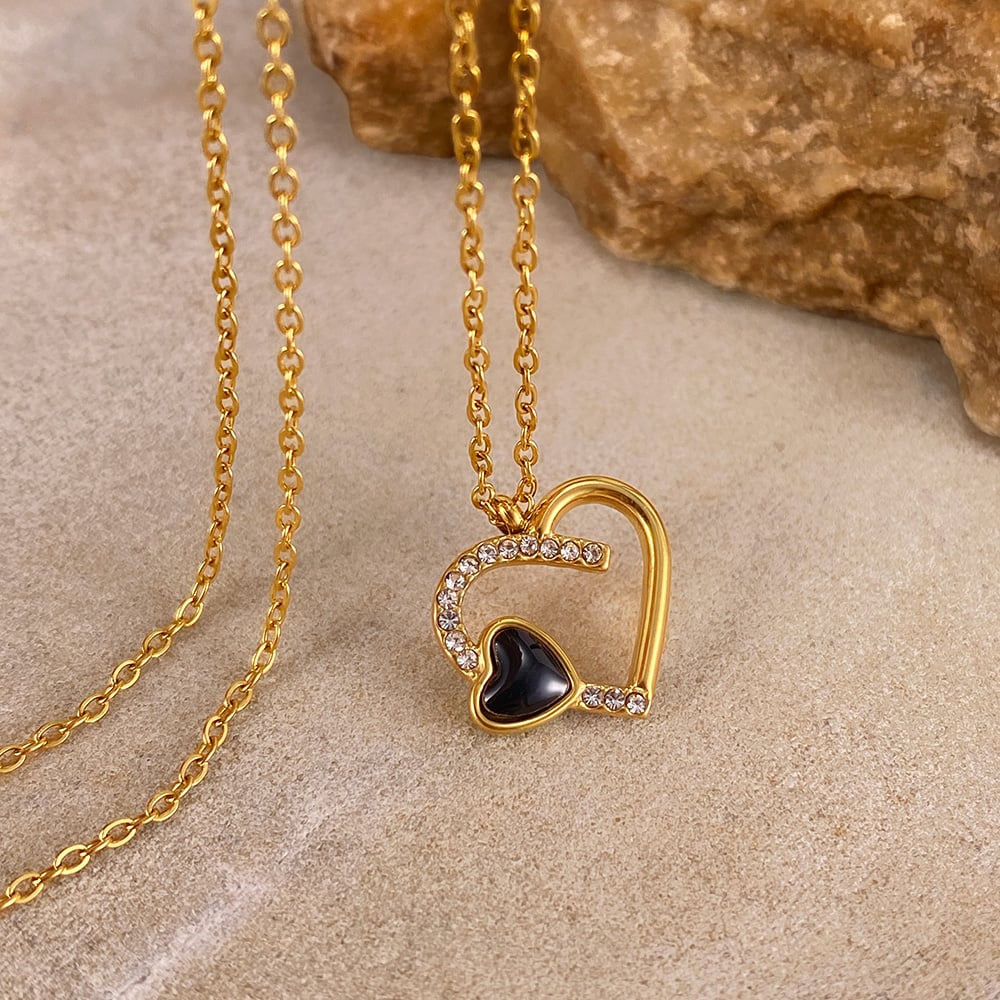 1 Stück Halskette mit Herzanhänger aus Edelstahl in Goldfarbe Bild3