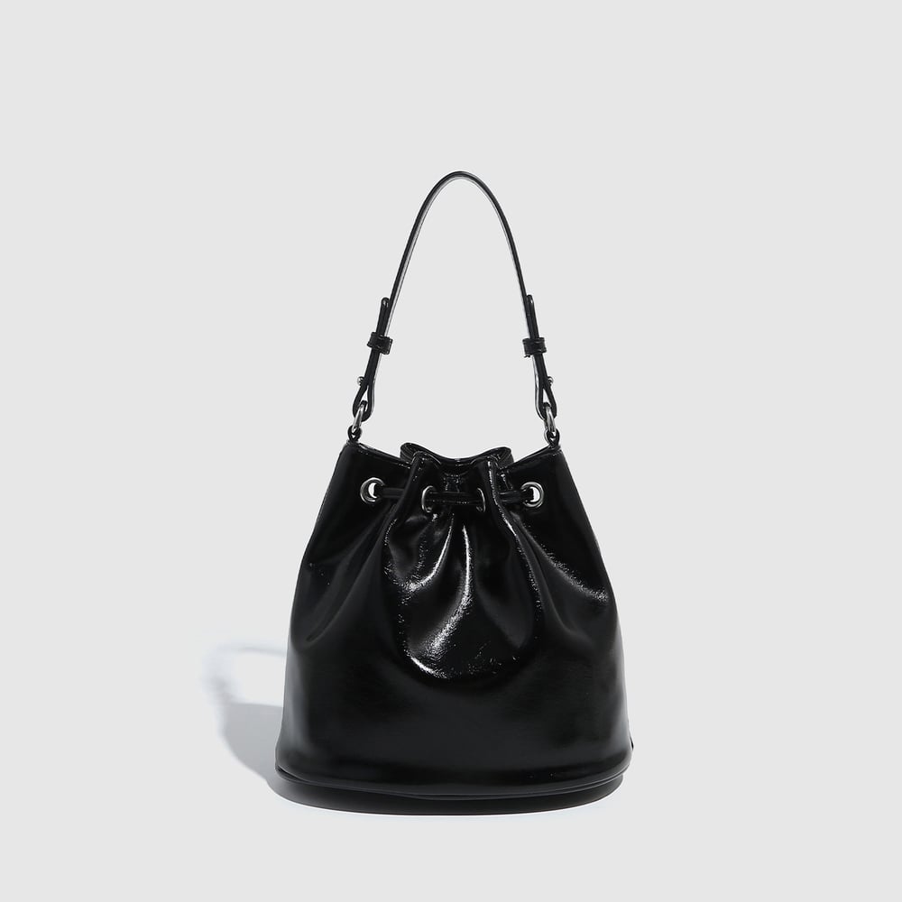 1 Piece Luxurious Fashionable and Classic Rivet Women's Shoulder Bags Picture2