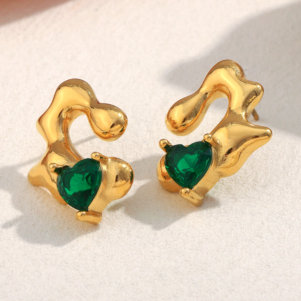 1 Pair Luxurious Series Heart Shape Stainless Steel Gold Color Women's Stud Earrings h5Picture3