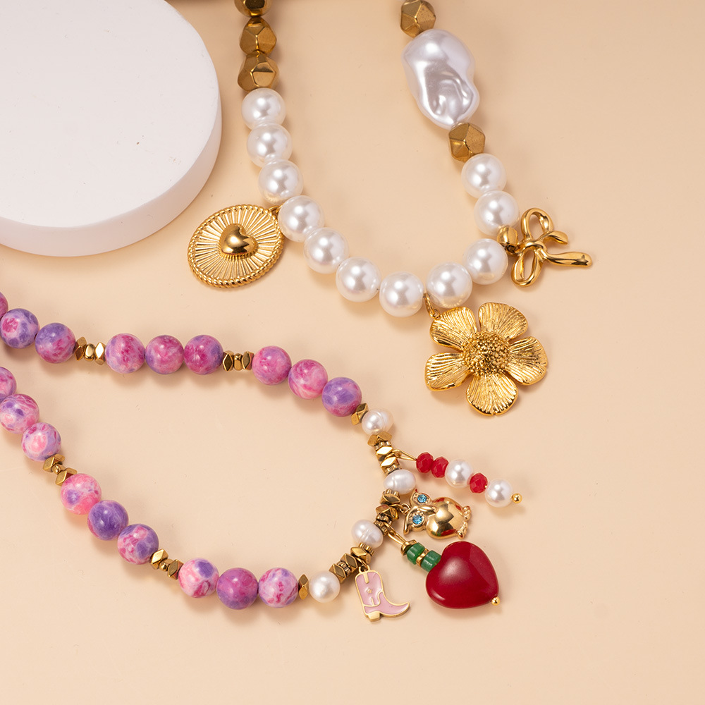 1 Piece Bright-coloured Heart Natural Stones Gold Color Women's Beaded Necklaces Picture3